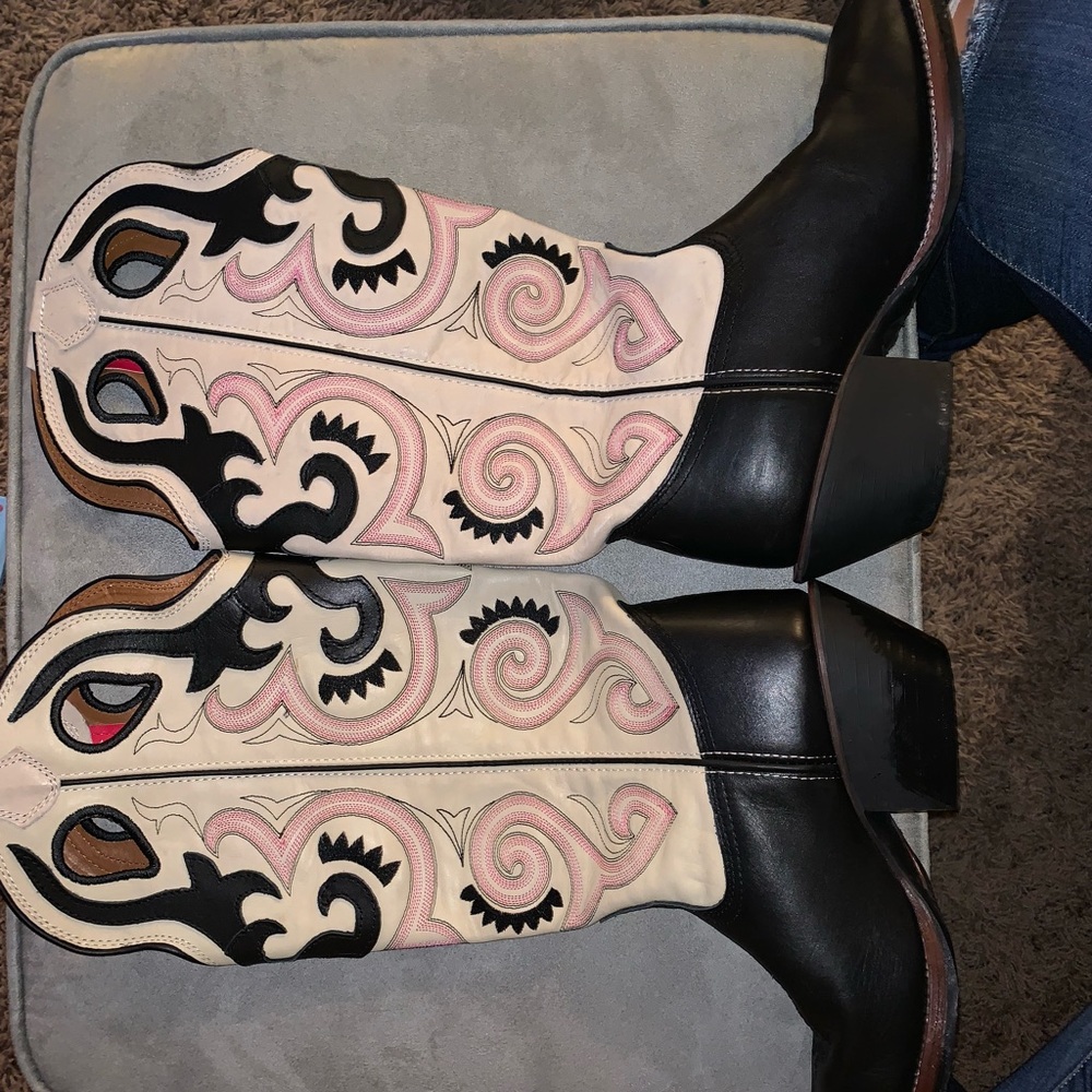 Tony Lama 8.5 Worn Only a couple times